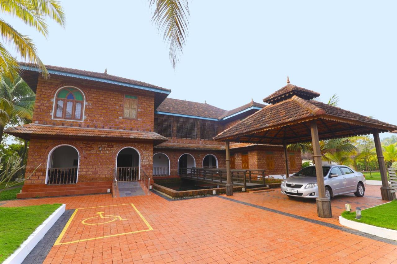 Kumarakom Heritage Resort Kottajam Kültér fotó